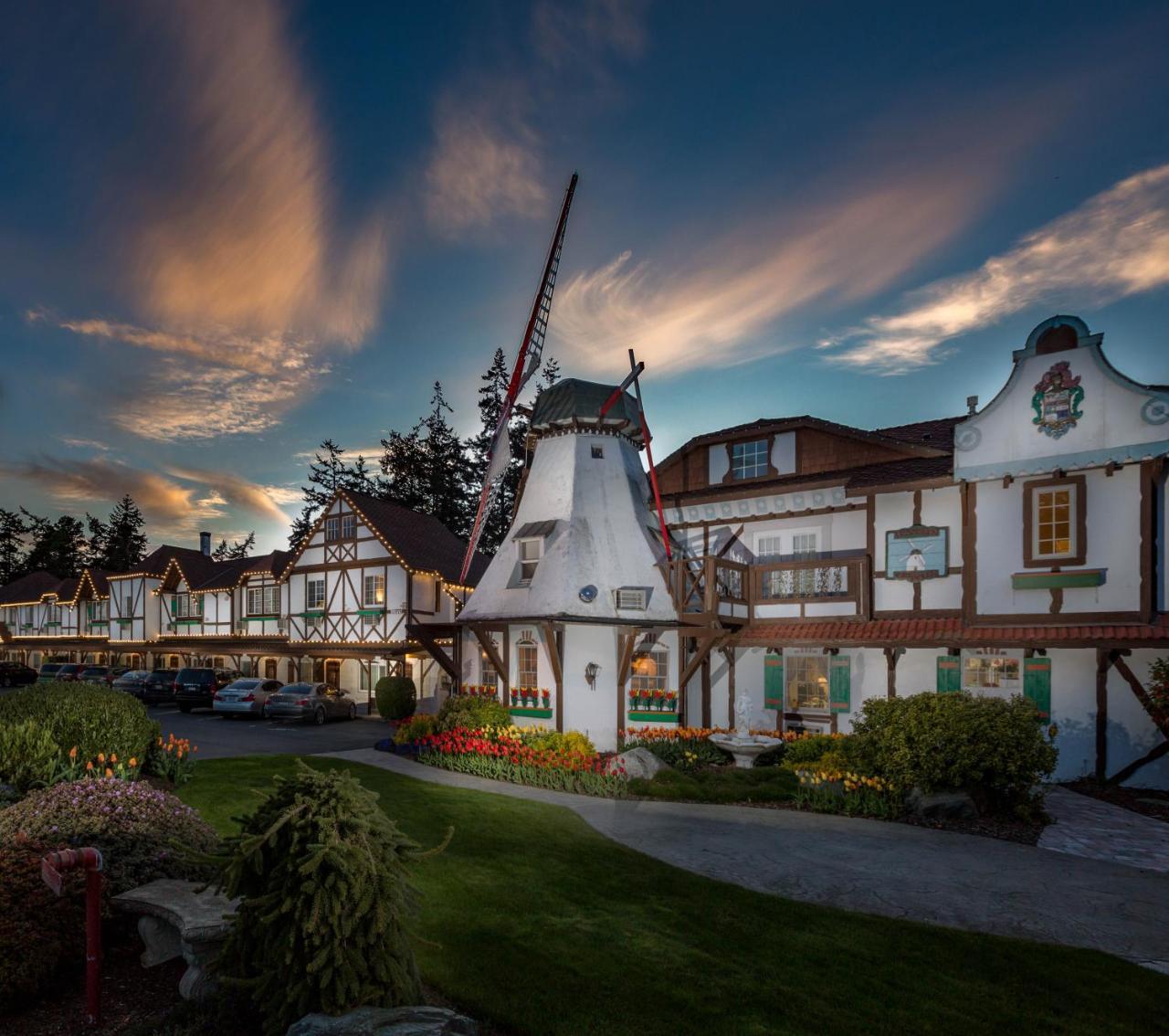 Auld Holland Inn Oak Harbor Exterior foto