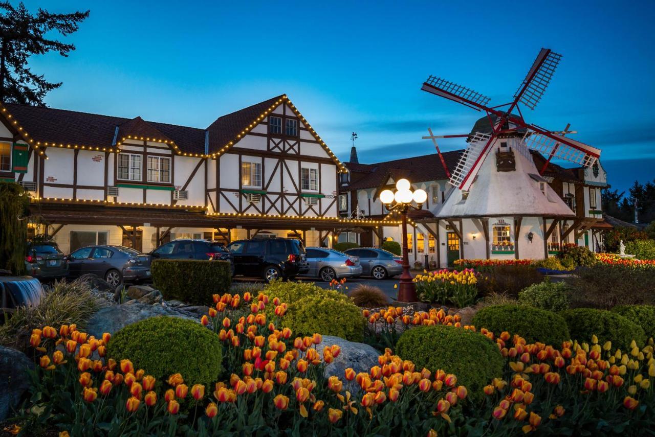 Auld Holland Inn Oak Harbor Exterior foto